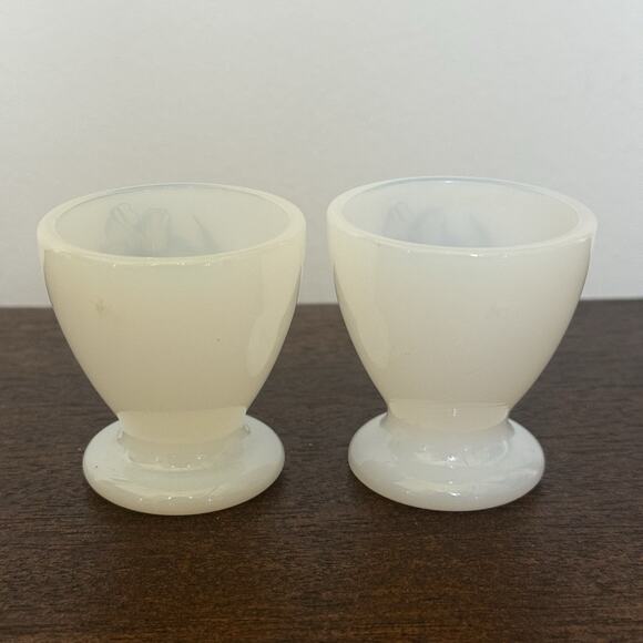 Vintage French Milk Glass Egg Cups Set of 2 White Floral Pattern Narcisse France - Picture 7 of 11